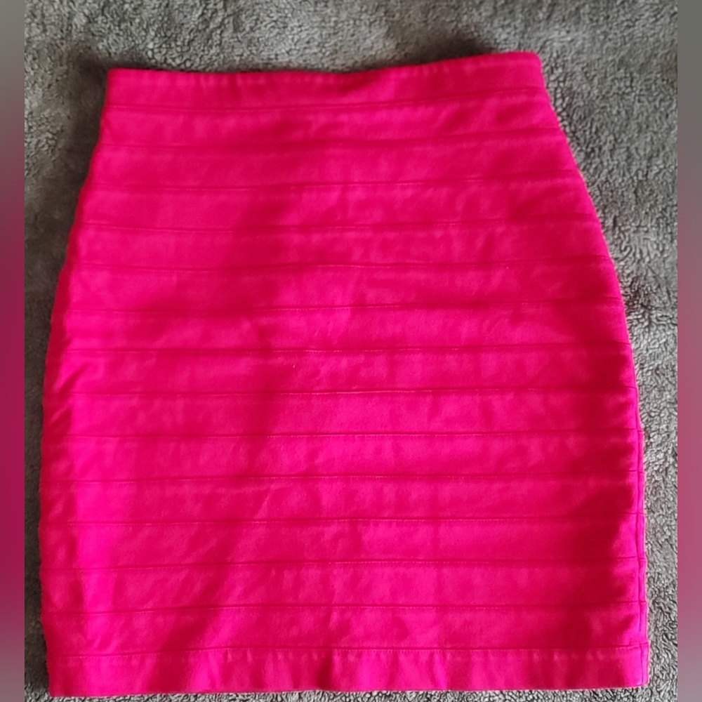 Express Design Studio Pink Pensil Skirt